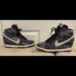 Nike Dunk Sky Hi Snakeskin Print Womens Wedge Sneakers/Shoes - Size 8 🔥🔥🔥